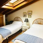 La Plaza De Llanes, Plaza Parres Sobrino, 6