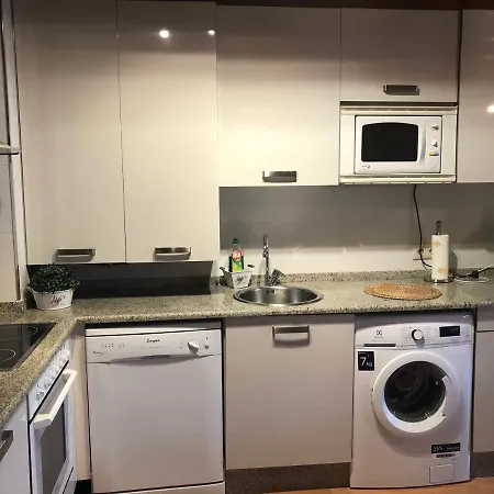 Apartamento La Plaza De Llanes, Plaza Parres Sobrino, 6 *