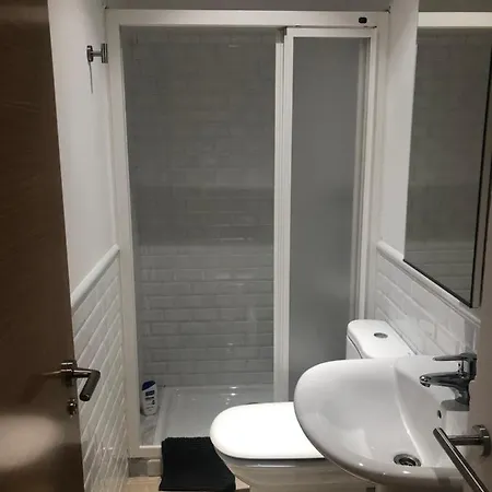 La Plaza De Llanes, Plaza Parres Sobrino, 6 * Llanes