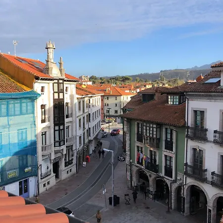 Apartamento La Plaza De Llanes, Plaza Parres Sobrino, 6 *