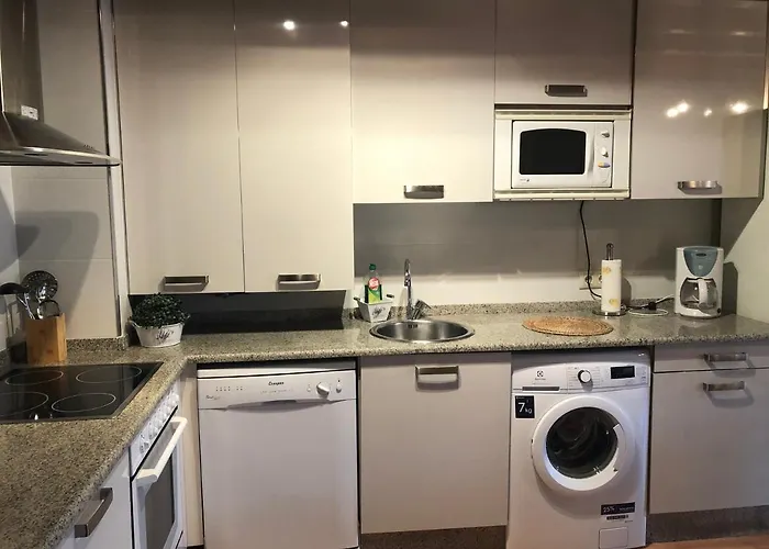 Apartamento La Plaza De Llanes, Plaza Parres Sobrino, 6 *