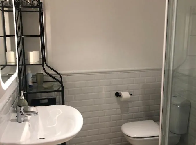 La Plaza De Llanes, Plaza Parres Sobrino, 6 *