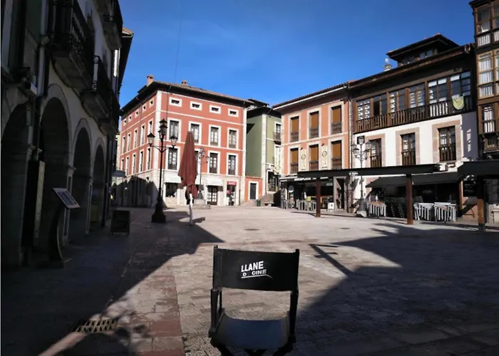 La Plaza De Llanes, Plaza Parres Sobrino, 6 Llanes