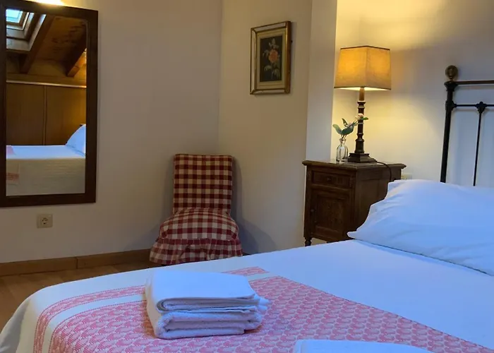 La Plaza De Llanes, Plaza Parres Sobrino, 6 Llanes