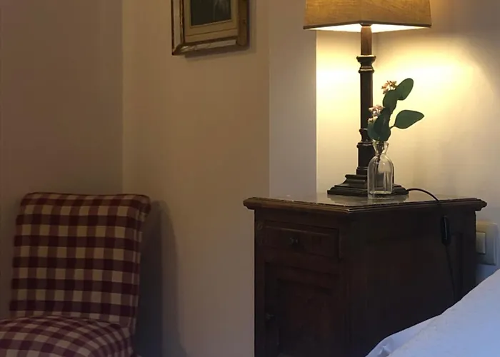 La Plaza De Llanes, Plaza Parres Sobrino, 6 * Llanes