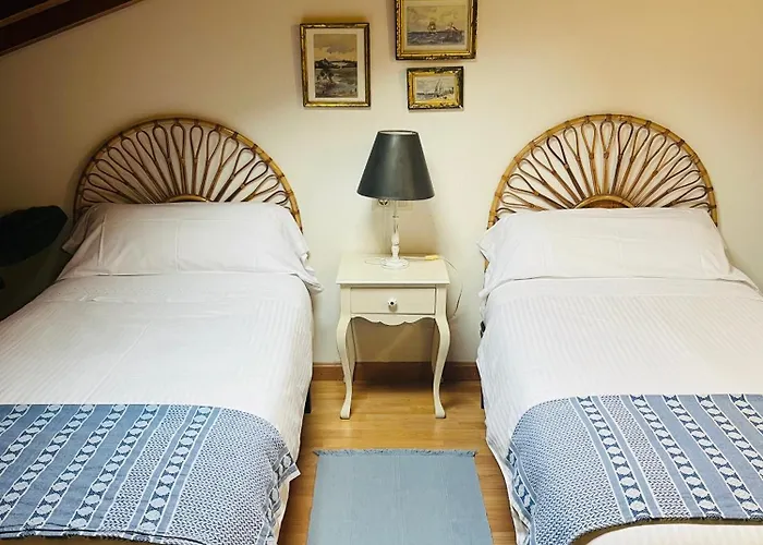 La Plaza De Llanes, Plaza Parres Sobrino, 6 *