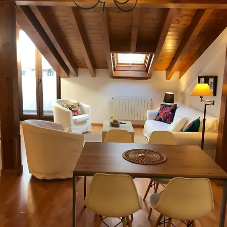 Apartment La Plaza De Llanes, Plaza Parres Sobrino, 6 Llanes